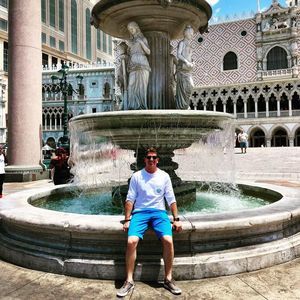 Meet your Posher, Troy